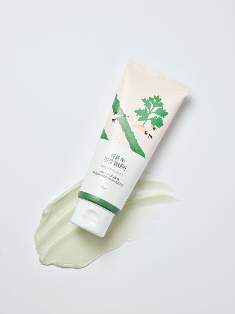 Round Lab Mugwort Calming Cleanser 150 мл — Успокаивающая очищающая пенка с морской полынью