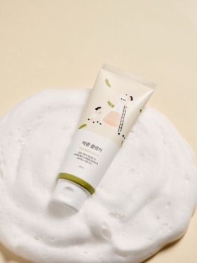 Round Lab Soybean Cleanser 150 мл — Пенка для глубокого очищения с экстрактом соевых бобов