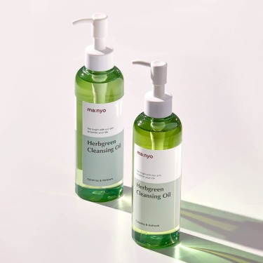 Manyo Factory Herb Green Cleansing Oil 200 мл — Гідрофільна олія з екстрактами трав