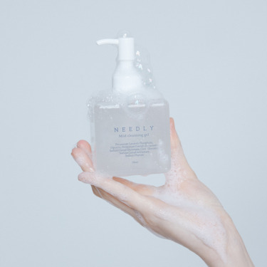 Needly Mild Cleansing Gel 235 мл — мягкий очищающий гель с АНА и ВНА кислотами