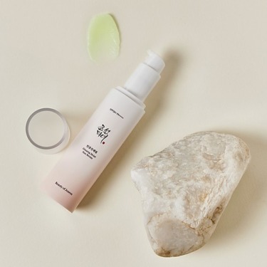 Beauty of Joseon Ginseng Moist Sun Serum (SPF 50+ PA++++) 50 мл — Солнцезащитная сыворотка с женьшенем