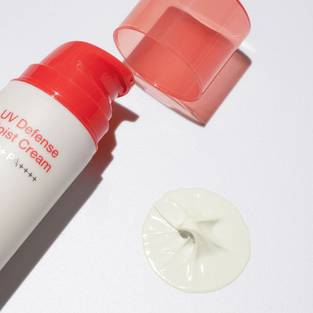 By Wishtrend UV Defense Moist Cream SPF 50+ PA++++ 50 мл — Зволожуючий сонцезахисний крем з пантенолом SPF 50+
