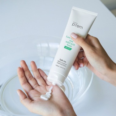 Make P:rem Safe Me Relief Moisture Cleansing Foam 150 мл — Мягкая пенка для умывания с шалфеем и экстрактом арктической малины