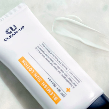 1+1=3 CUSKIN Clean Up Blemish Sun Lotion SPF 50+ PA++++ 60 мл — Легкий гипоаллергенный солнцезащитный лосьон