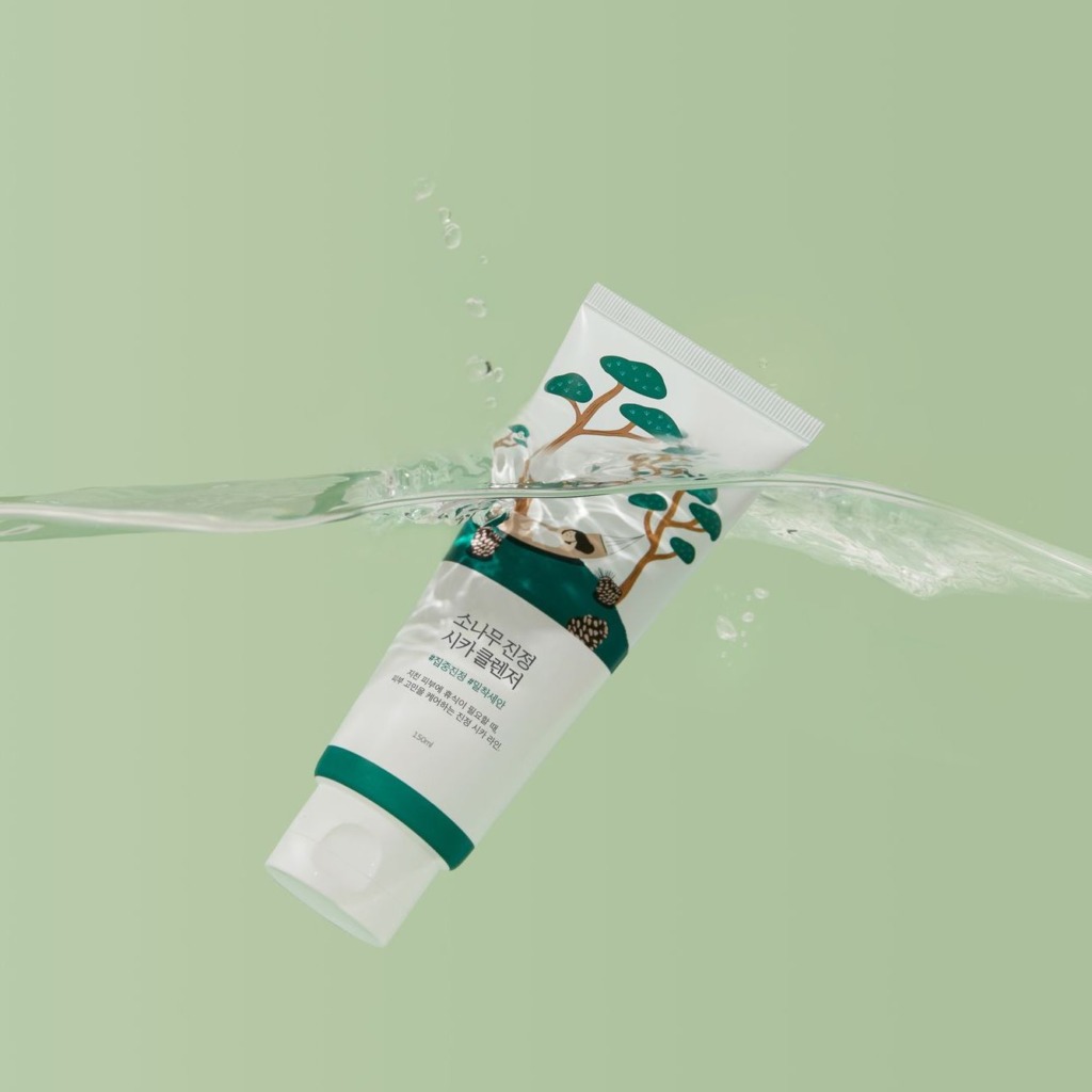 Round Lab Pine Calming Cica Cleanser 150 мл — Пенка для умывания с экстрактом иголок сосны