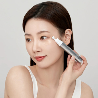 SKIN&LAB Bakuchiol Eye Serum 15 мл — Сироватка для зони навколо очей від набряків і темних кіл