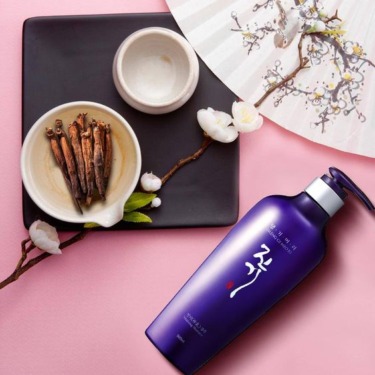 Daeng Gi Meo Ri Vitalizing Shampoo 500 мл — Відновлюючий шампунь для ослабленого, сухого та пошкодженого волосся