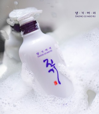 Daeng Gi Meo Ri Vitalizing Treatment 500 мл — Відновлюючий кондиціонер для волосся з лактобактеріями