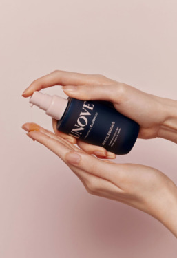 UNOVE Silk Oil Essence 70 мл — Живильна сироватка для волосся