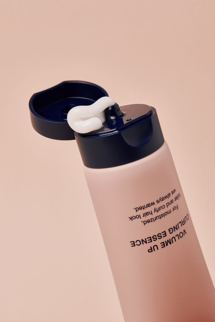 UNOVE Volume Up Curling Essence 147 мл — Есенція для надання об’єму та завивки волосся