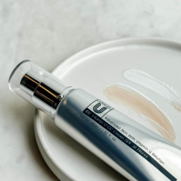 CUSKIN Vitamin U CC Cream SPF38 PA +++ — Зволожуючий CC-крем із вітаміном U для сяйва шкіри