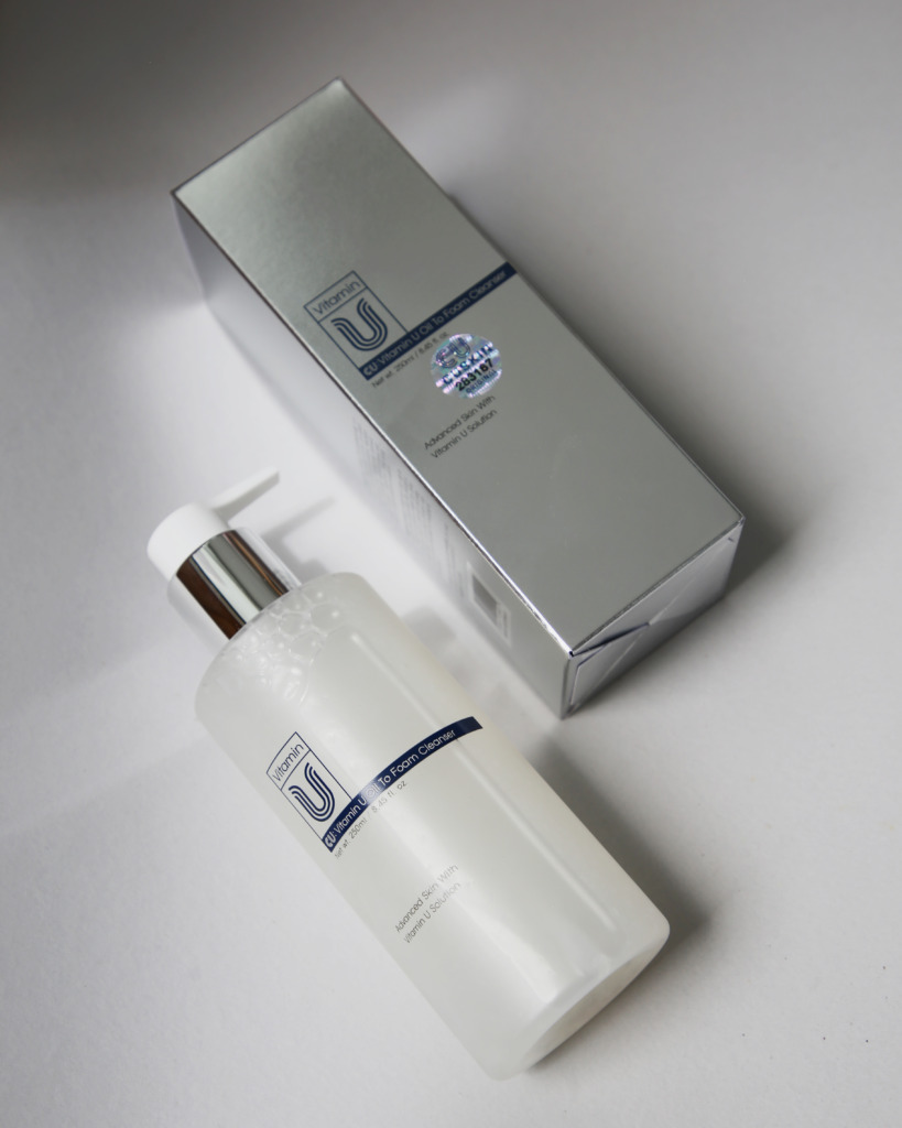 CUSKIN Vitamin U Oil To Foam Cleanser 250 мл — Нежное очищающее средство 2 в 1