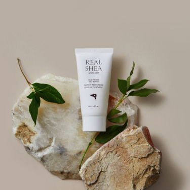 Rated Green Real Shea Protein Recharging Leave-In Treatment 50 мл — Відновлюючий термозахисний крем з невагомим пудровим ароматом (міні)