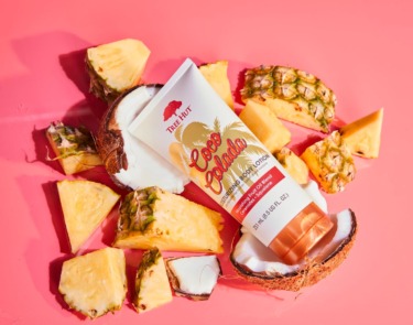 Tree Hut Coco Colada Hydrating Body Lotion 251 мл — Лосьон для тела с ароматом кокоса и ананаса