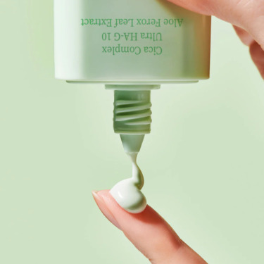 Tocobo Cica Calming Sun Serum SPF50+ PA++++ — Успокаивающая солнцезащитная сыворотка SPF50+