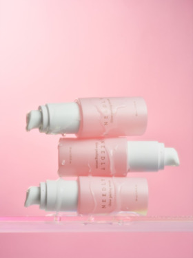 Needly Glow Peeling Serum — Противовоспалительная осветляющая сыворотка с янтарной и транексамовой кислотами