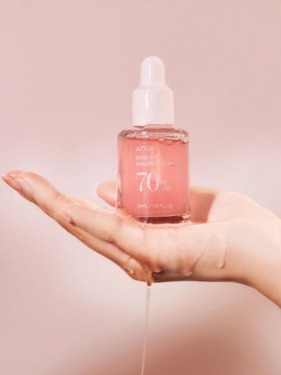 ANUA Peach 70% Niacin Serum 30 мл — Тонізуюча сироватка для обличчя з екстрактом персика та ніацинамідом