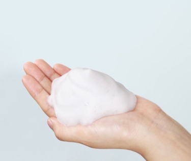 Dear Rich Moist Foaming Cleanser 100 мл — Мягкая пенка для умывания