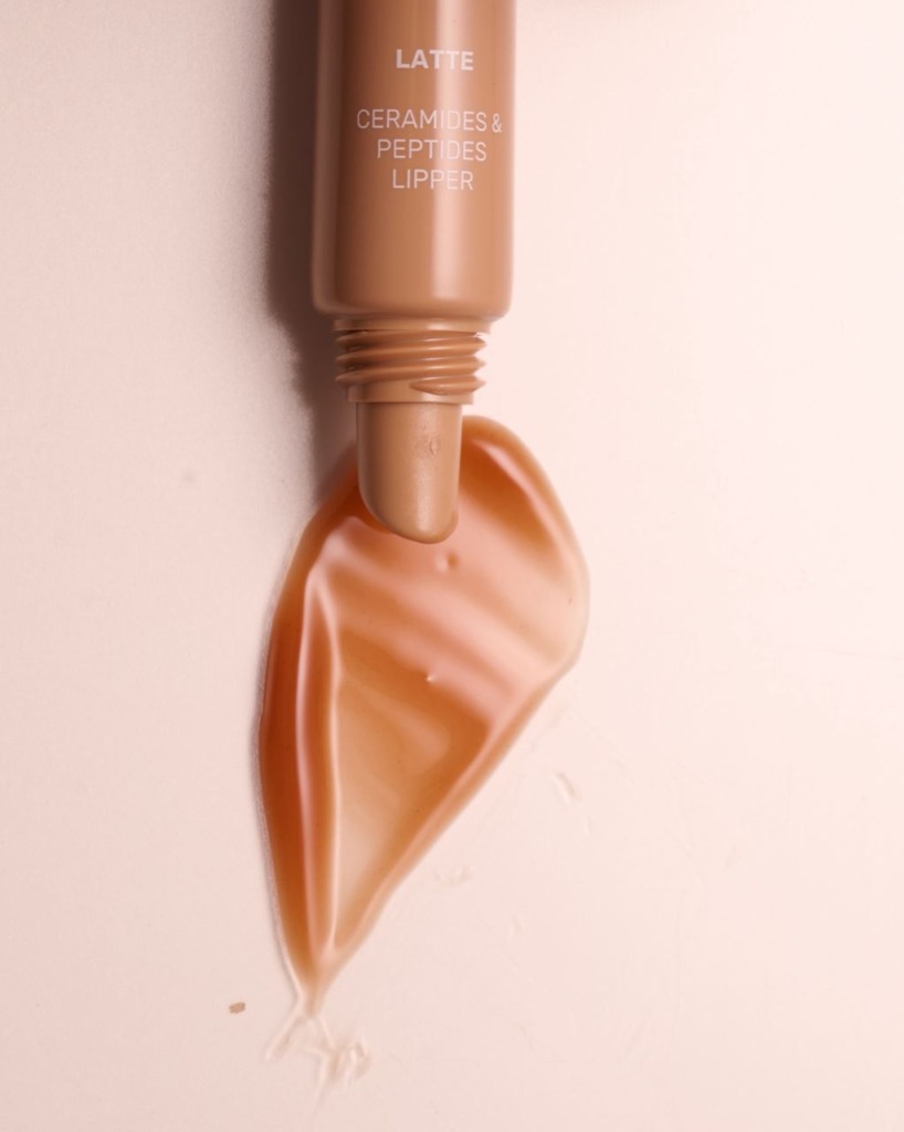 Lipss Lipper Latte 8 мл — Блеск для губ с ароматом латте Lipss Lipper Latte 8 мл — Блеск для губ с ароматом латте