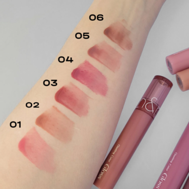 Rom&nd Glasting Color Gloss 06 Deepen Moor — Стійкий блиск для ефекту скляних губ в нюдово-коричневому відтінку