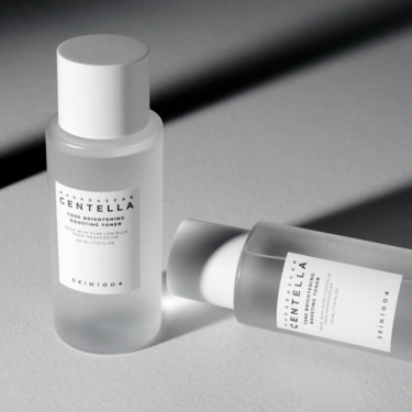 SKIN1004 Madagascar Centella Tone Brightening Boosting Toner 210 мл — Освітлюючий тонер для обличчя з центеллою