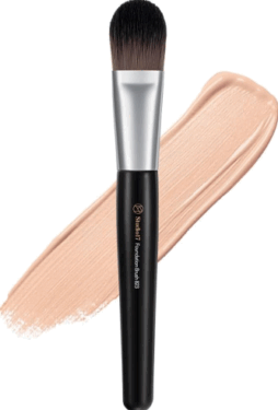 Studio17 Foundation Brush 823 — Кисточка для нанесения тонального средства