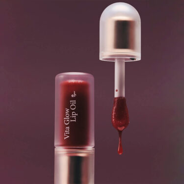 AXIS-Y Vita Glow Lip Oil – Cozy Fig — Вітаміння олія для губ із екстрактом інжиру в теплому рожевому відтінку