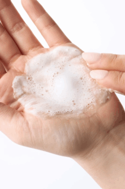 Purito Seoul Oat-in Gentle Exfoliating Face Cleanser — Відлущуюча пінка для вмивання