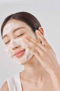 Purito Seoul Oat-in Gentle Exfoliating Face Cleanser — Відлущуюча пінка для вмивання